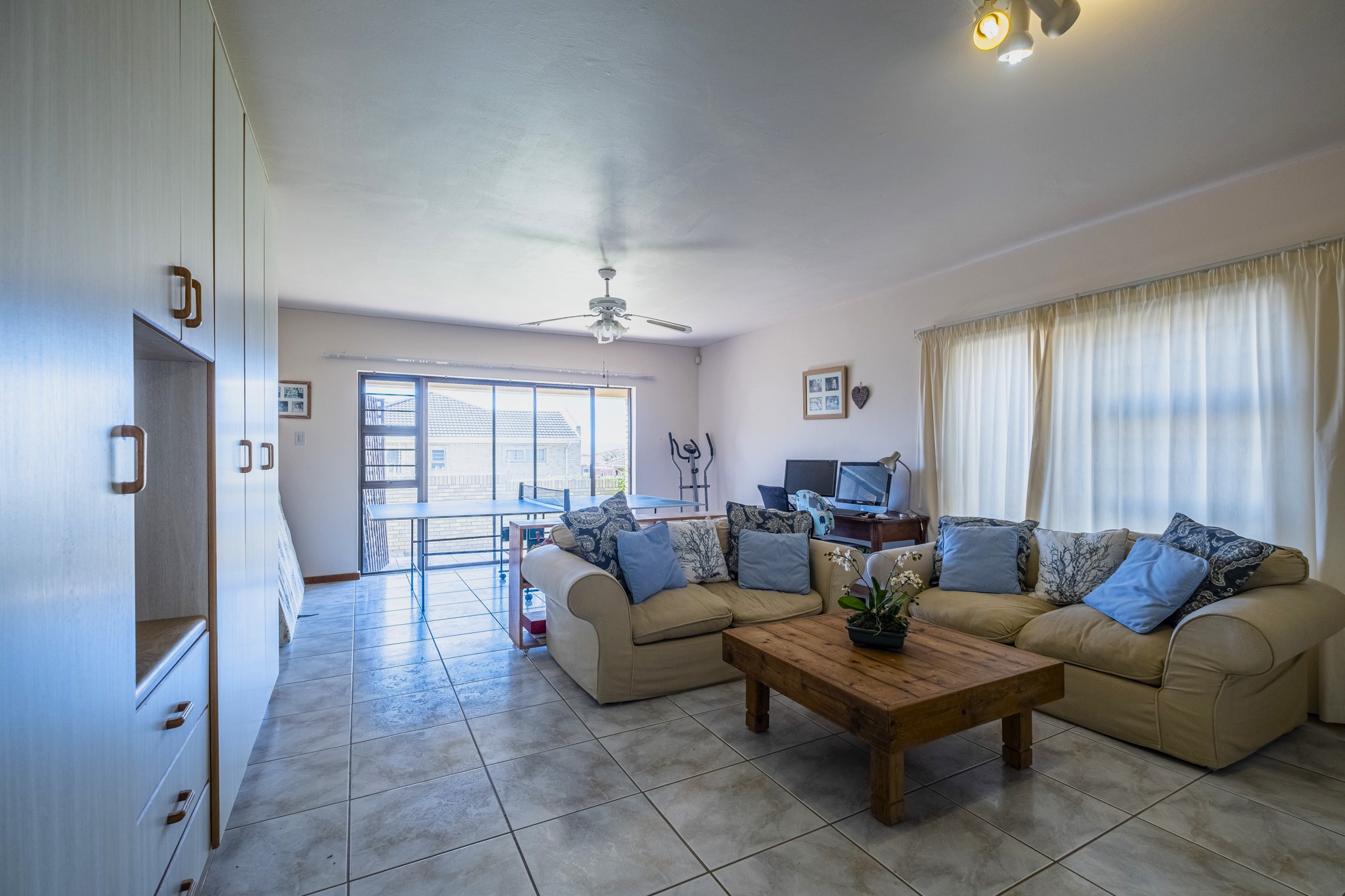 4 Bedroom Property for Sale in Wavecrest Eastern Cape